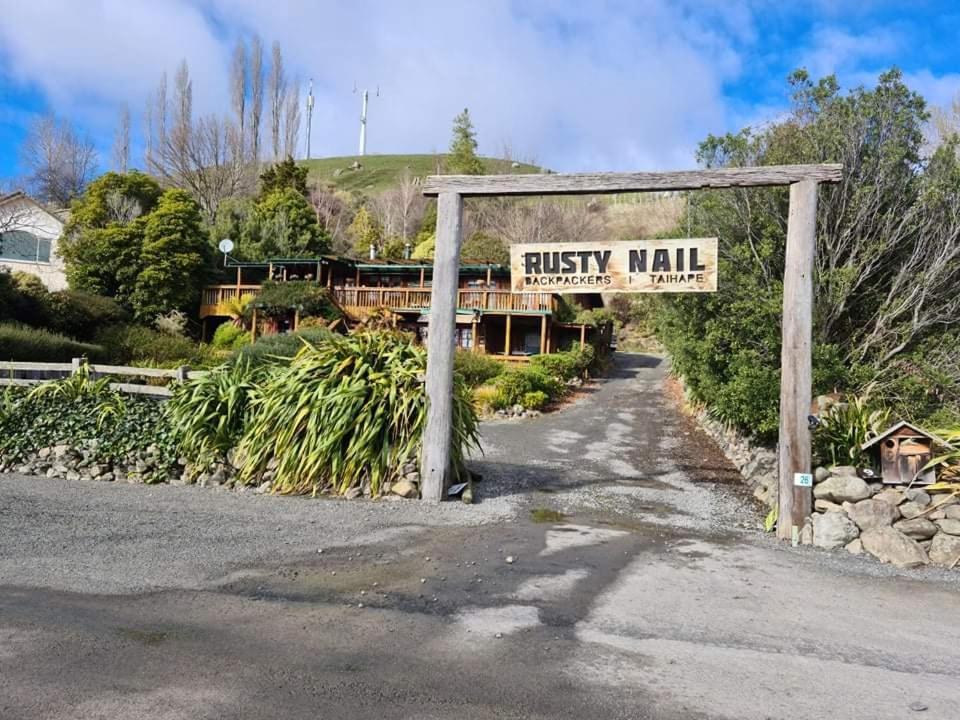 הוסטל טאיהפה Rusty Nail Backpackers מראה חיצוני תמונה