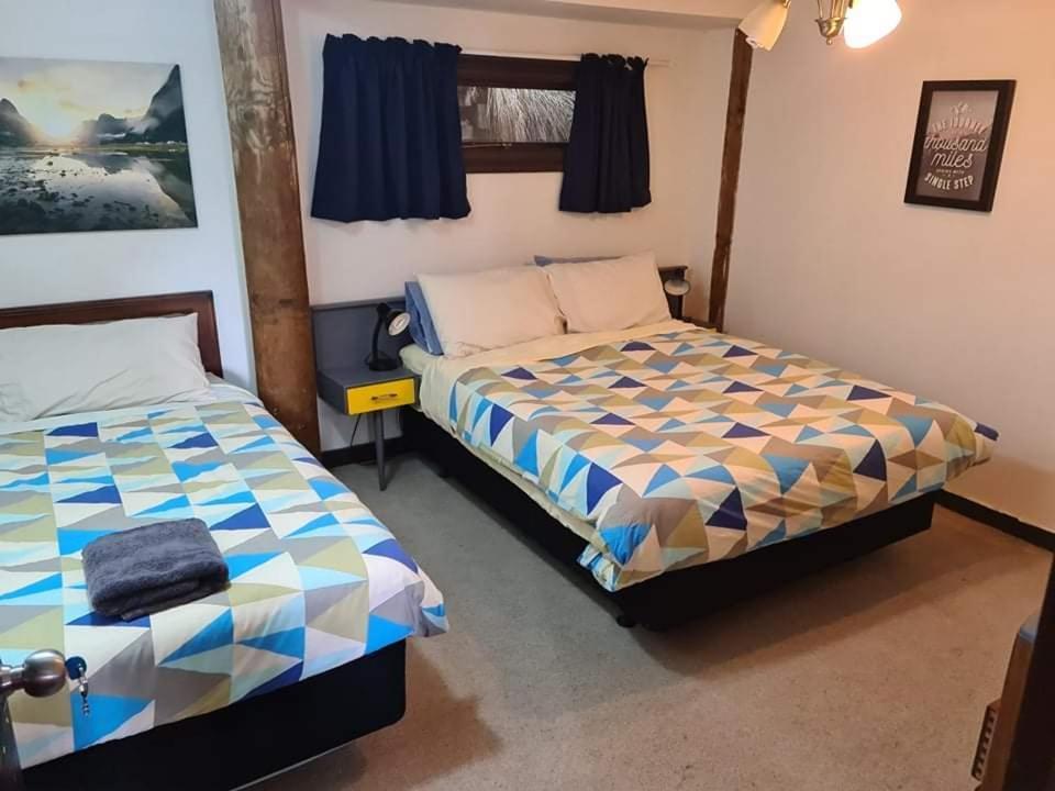 הוסטל טאיהפה Rusty Nail Backpackers מראה חיצוני תמונה